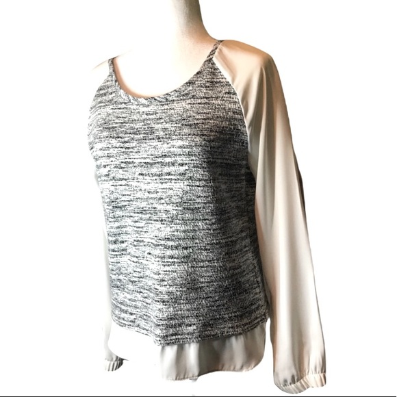 Calvin Klein Top- Size: S - Black and White - Picture 12 of 16